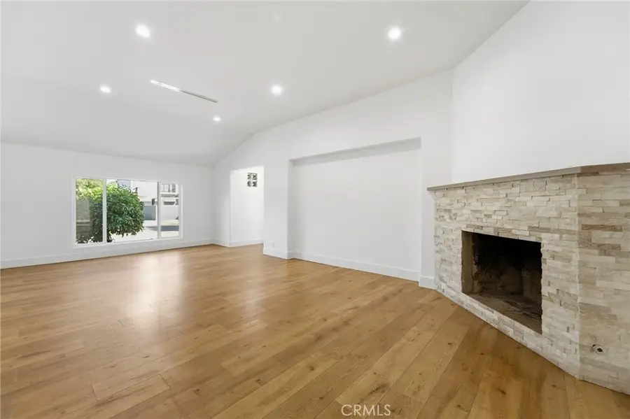 6015 Laurelgrove, North Hollywood, CA 91606 - #2