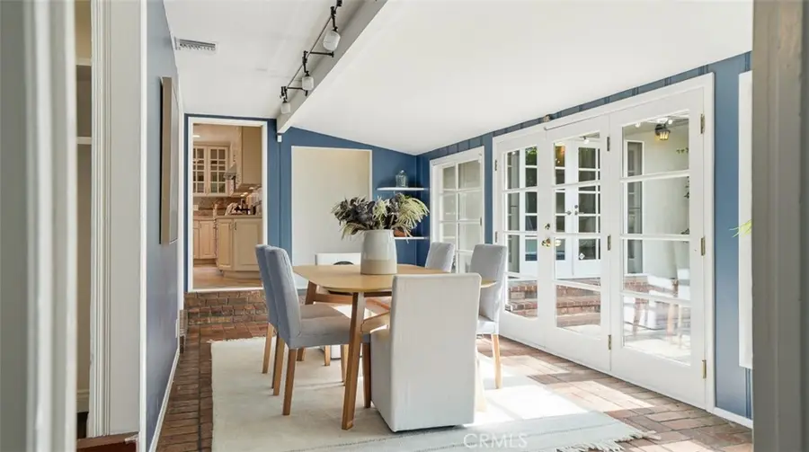 13360 Magnolia, Sherman Oaks, CA 91423 - Image #2