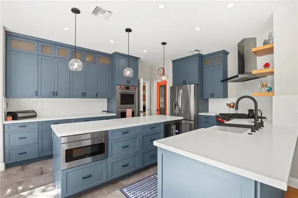 22312 Delia Court, Calabasas, CA 91302