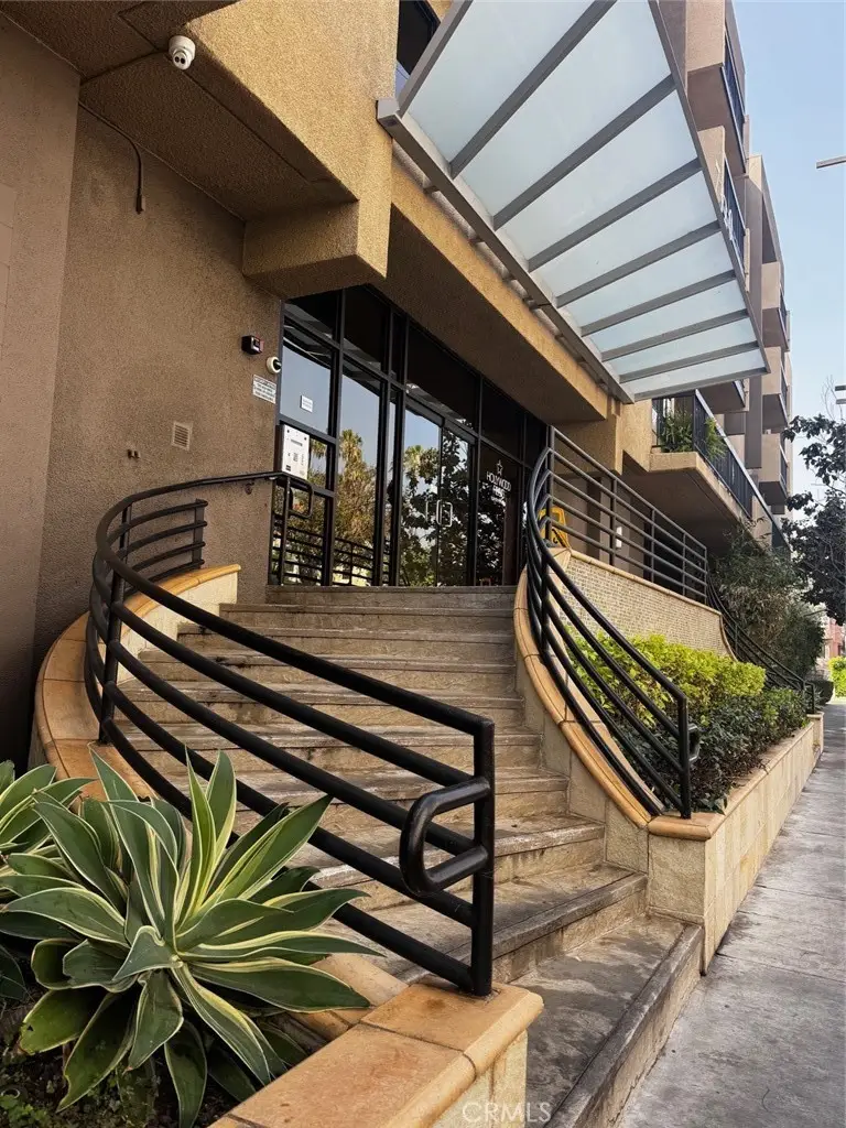 7320 Hawthorn #106 Avenue #106, Los Angeles, CA 90046 - #2