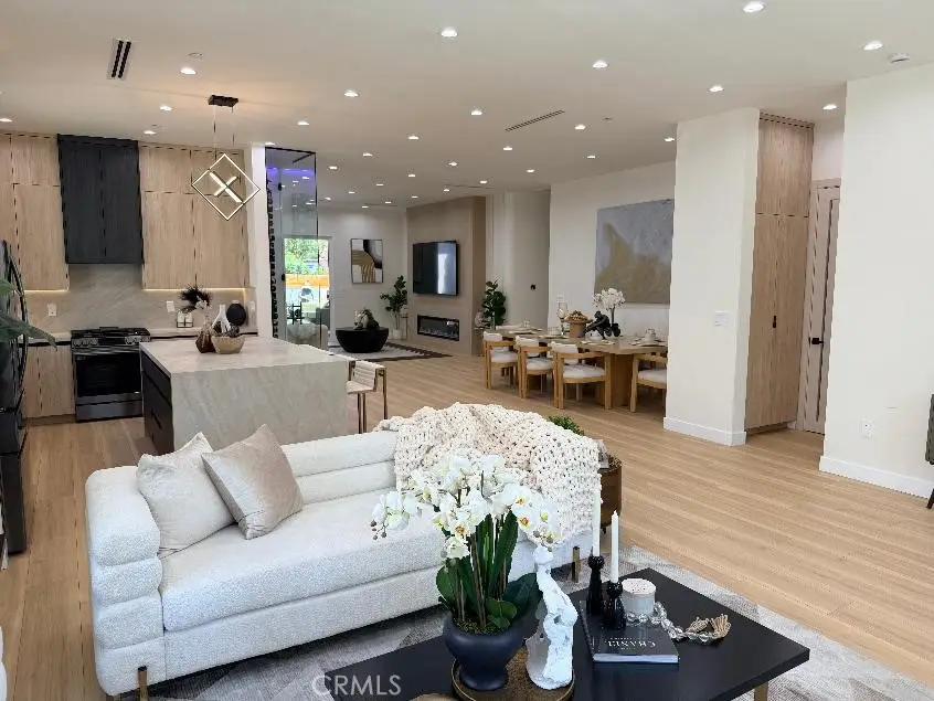 4948 Denny Avenue, North Hollywood, CA 91601 - #2