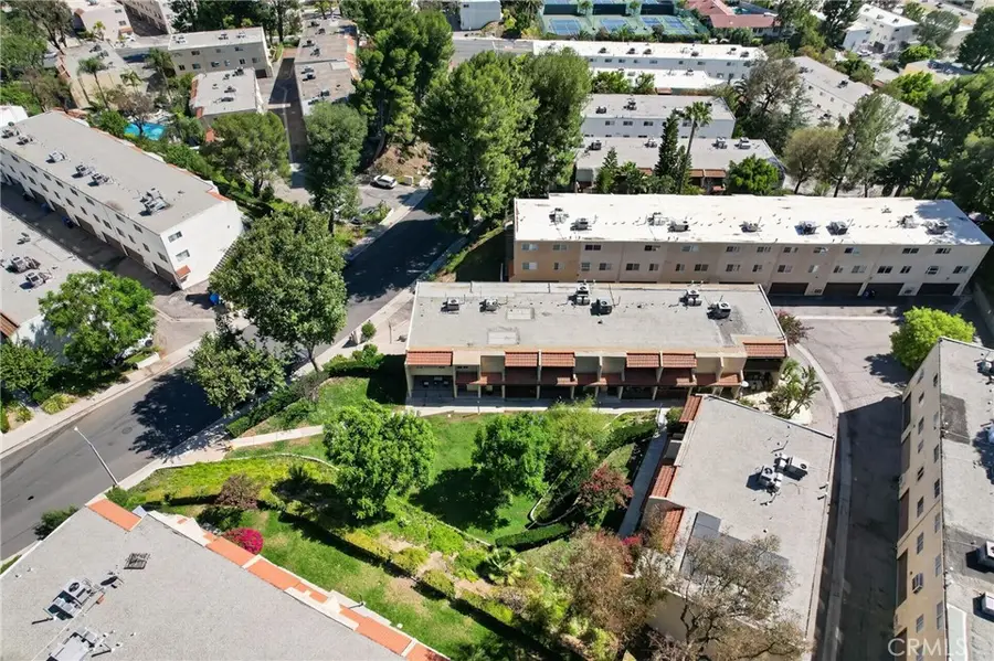 9541 Via Salerno, Burbank, CA 91504 - #3