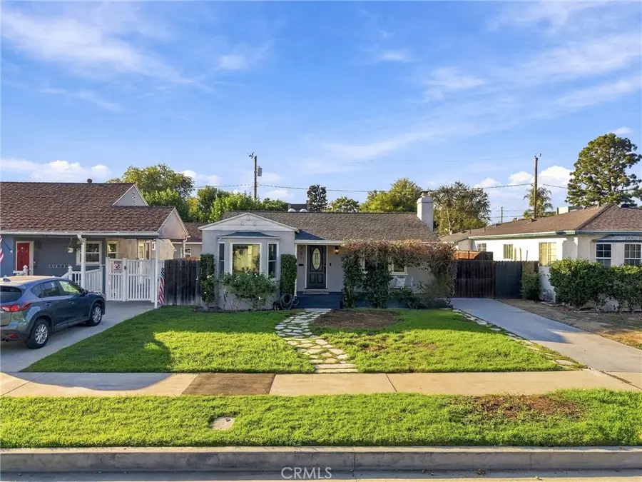 351 W Elm Avenue, Burbank, CA 91506 - #2