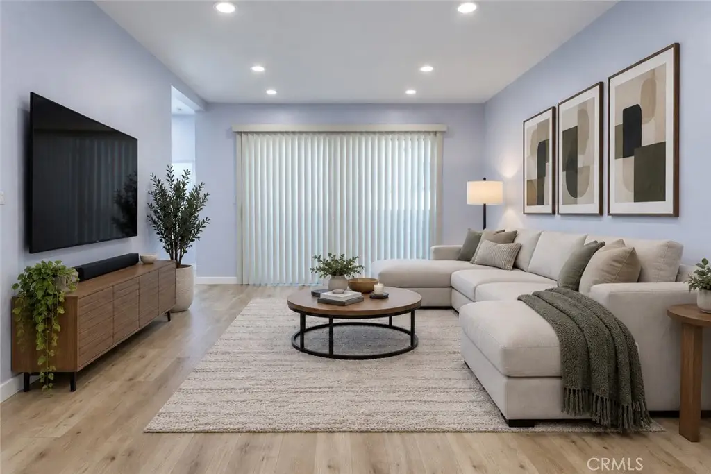 6245 Woodman Avenue #209, Valley Glen, CA 91401 - #1