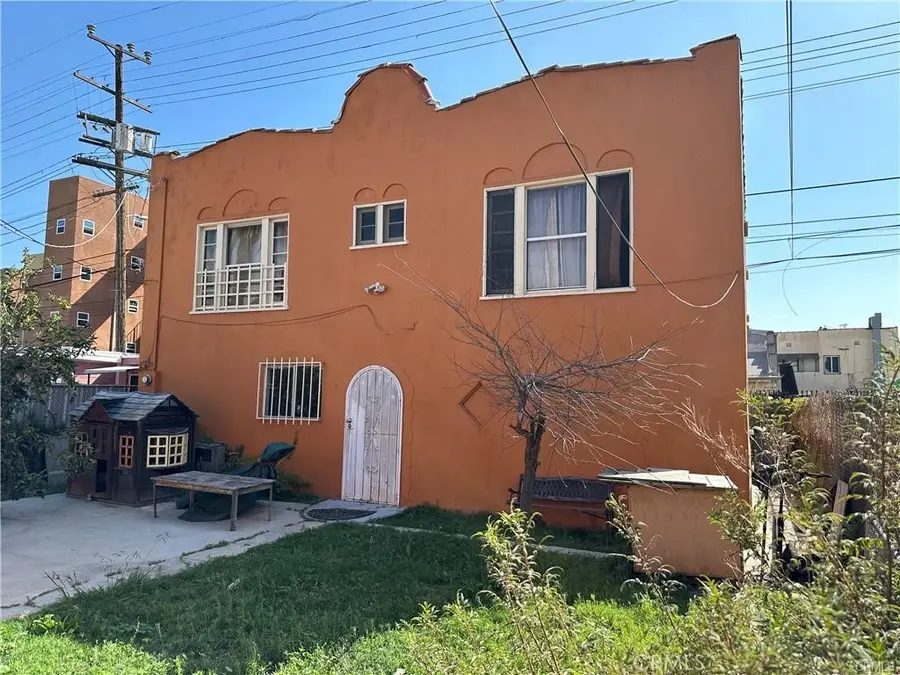 5302 S Manhattan Place, Los Angeles, CA 90062 - Image #2