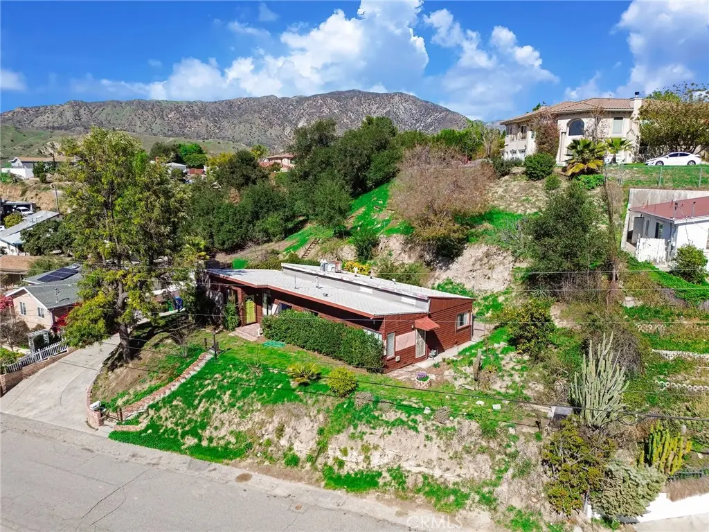8939 Oswego Street, Sunland, CA 91040 - #1