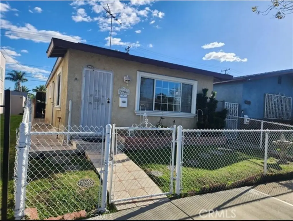 2206 Cowlin Avenue, Commerce, CA 90040 - #1