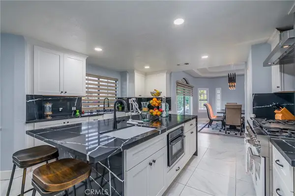 212 Independence Drive, Claremont, CA 91711