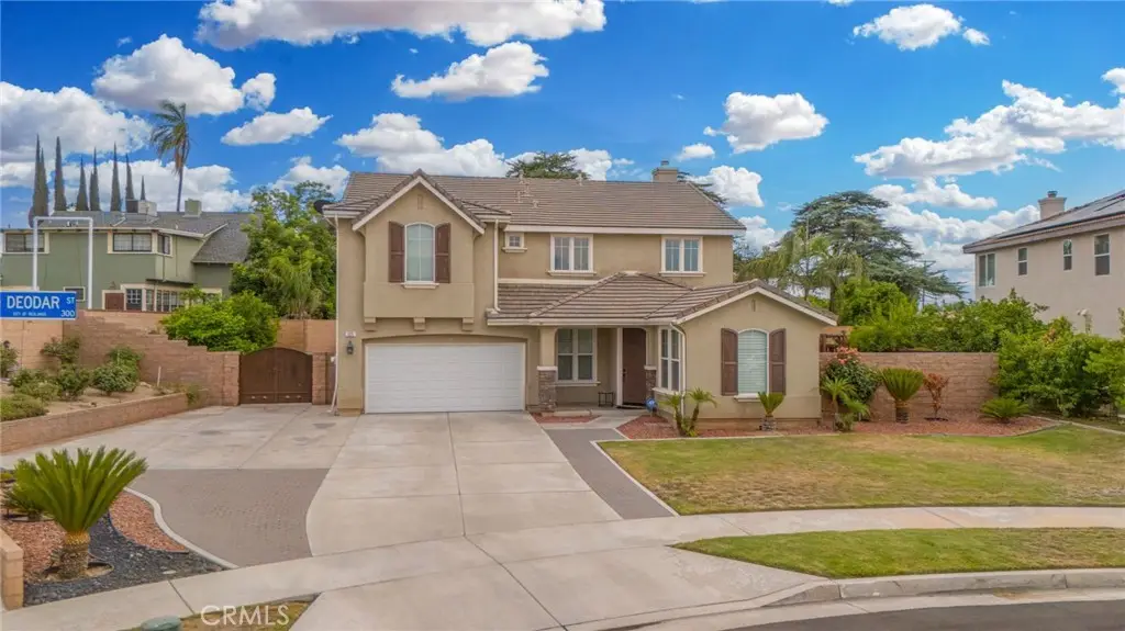 325 Deodar Street, Redlands, CA 92374 - Image #1