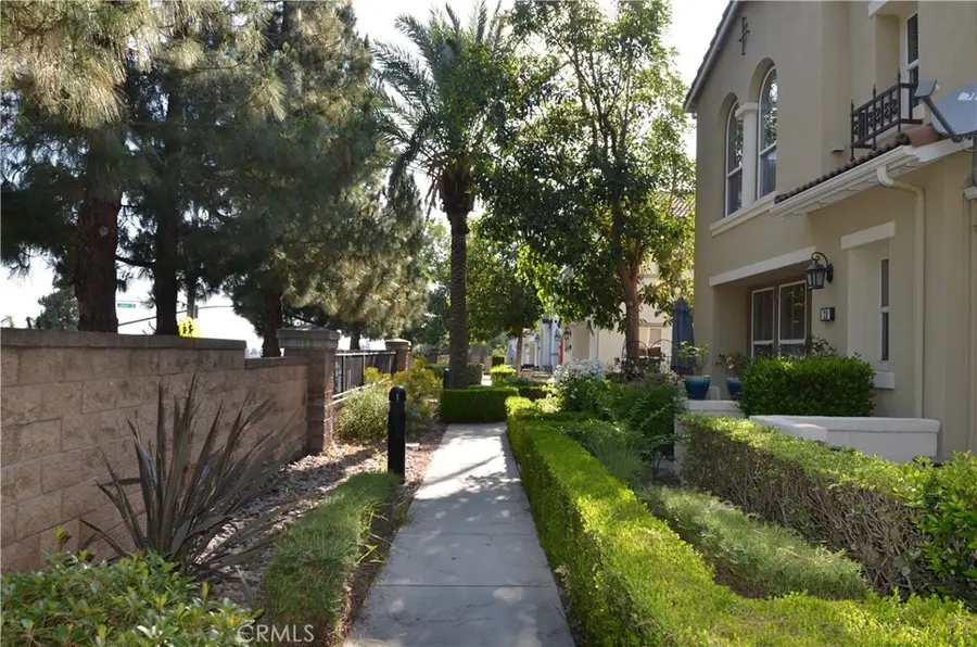 15723 Parkhouse Drive #40, Fontana, CA 92336 - Image #3