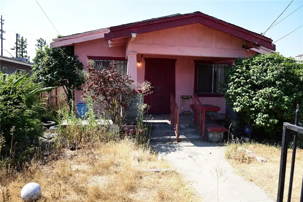 142 W 58th Street, Los Angeles, CA 90037 - Image #1