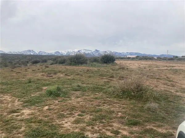 8755 El Centro Road, Phelan, CA 92371