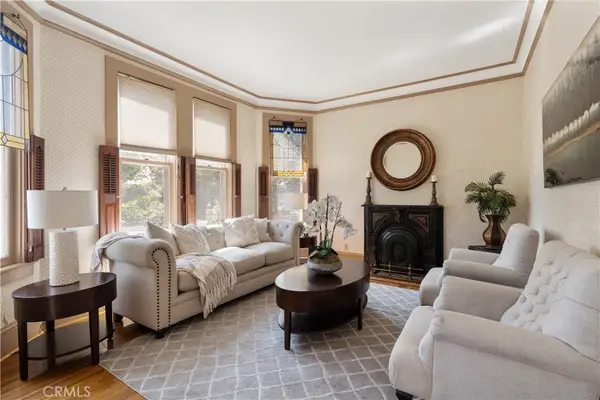 211 E Virginia Avenue, Glendora, CA 91741