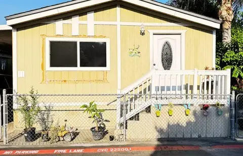 1826 W 19th Street #11, San Bernardino, CA 92411