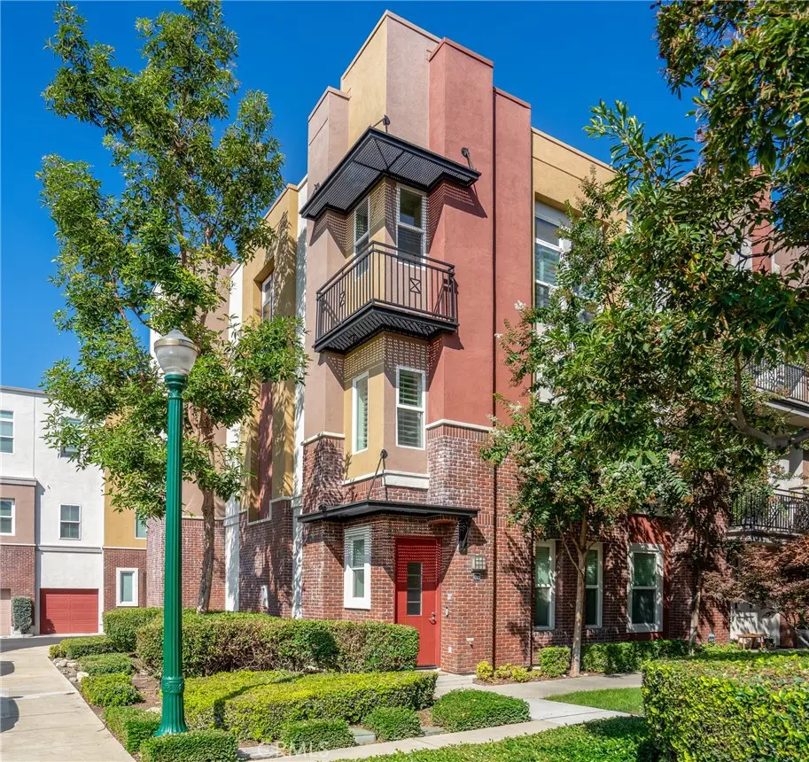 630 W 1st Street, Claremont, CA 91711 - Image #1