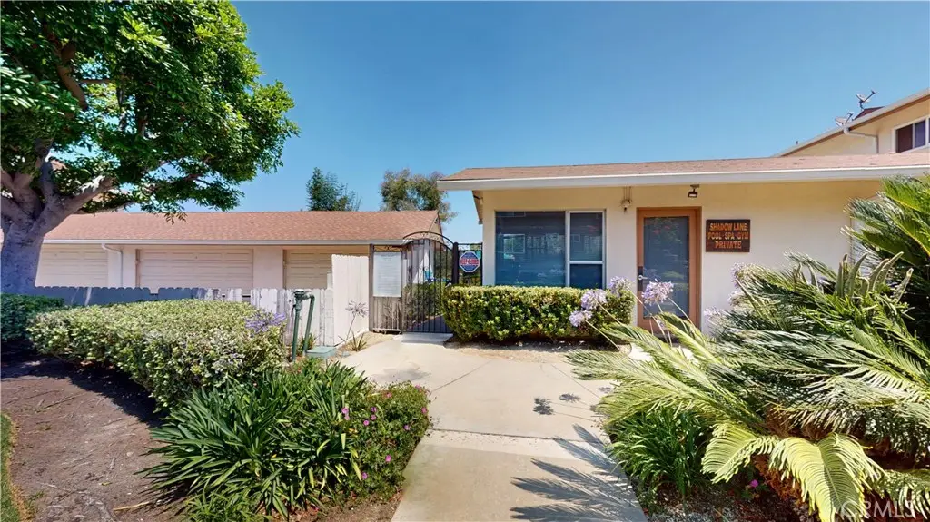1354 Shadow Lane #201, Fullerton, CA 92831 - Image #1