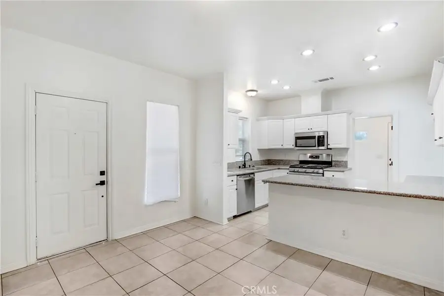 165 N Alessandro Avenue, San Jacinto, CA 92583 - #2