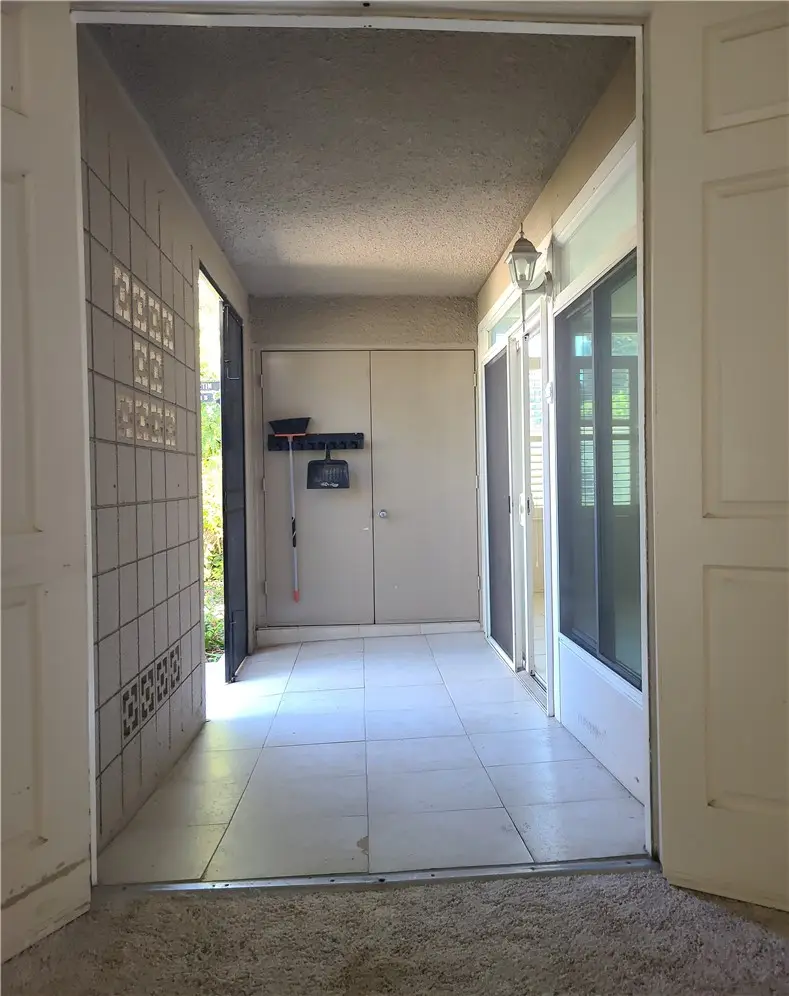 494 Calle Cadiz #b, Laguna Woods, CA 92637 - Image #2