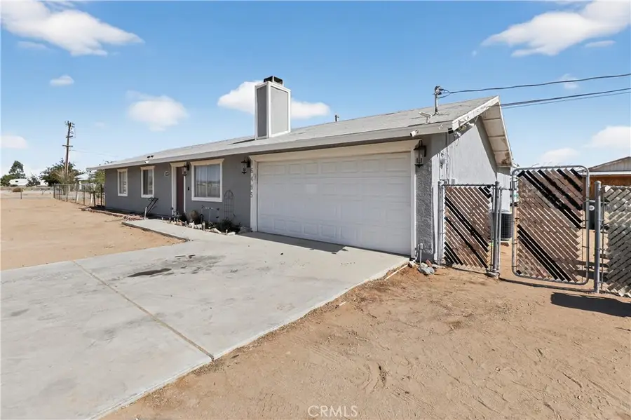 16485 Dale Evans (aztec) Parkway, Apple Valley, CA 92307 - #3