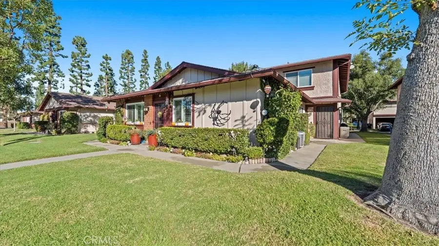 1149 W Calle De La Luna #1, Azusa, CA 91702 - Image #3