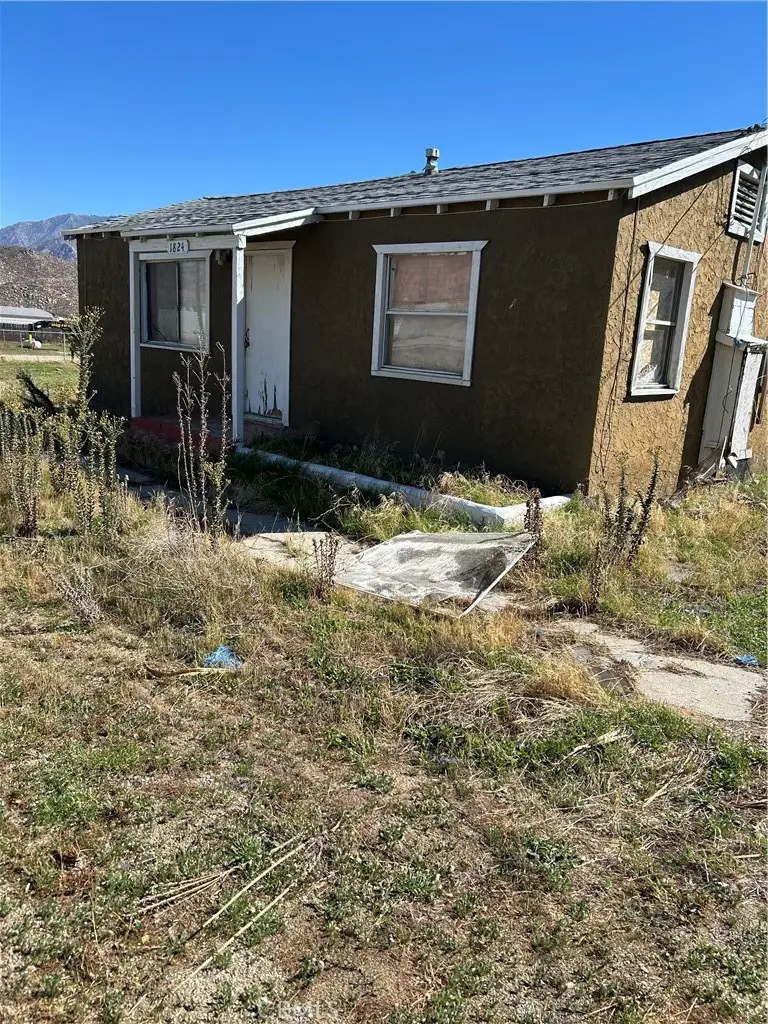 1824 Charles, Banning, CA 92220 - #1