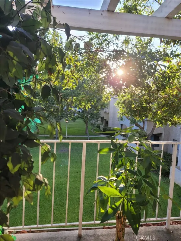 2410 Towne Avenue N #37, Pomona, CA 91767