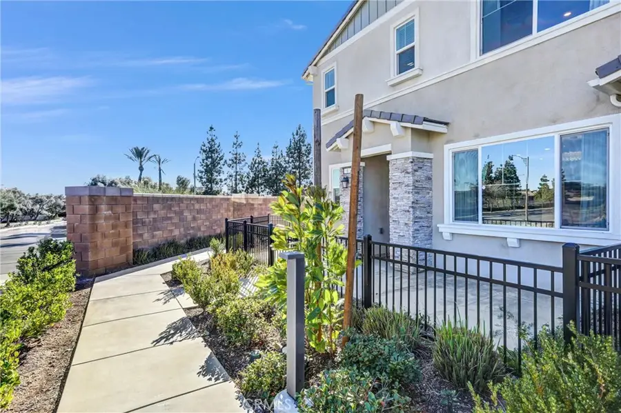 16681 Wyndham Lane #8, Fontana, CA 92336 - Image #2