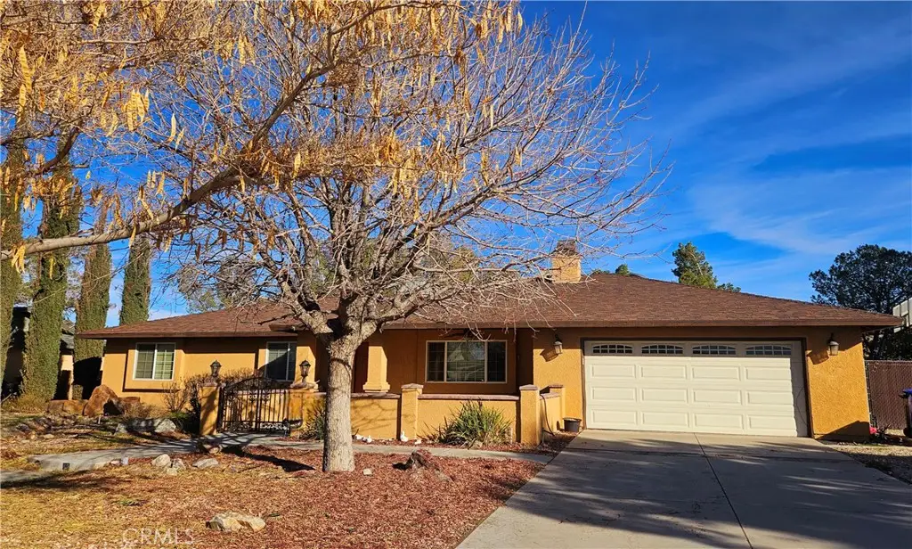 13367 Apple Blossom Lane, Apple Valley, CA 92308 - Image #1