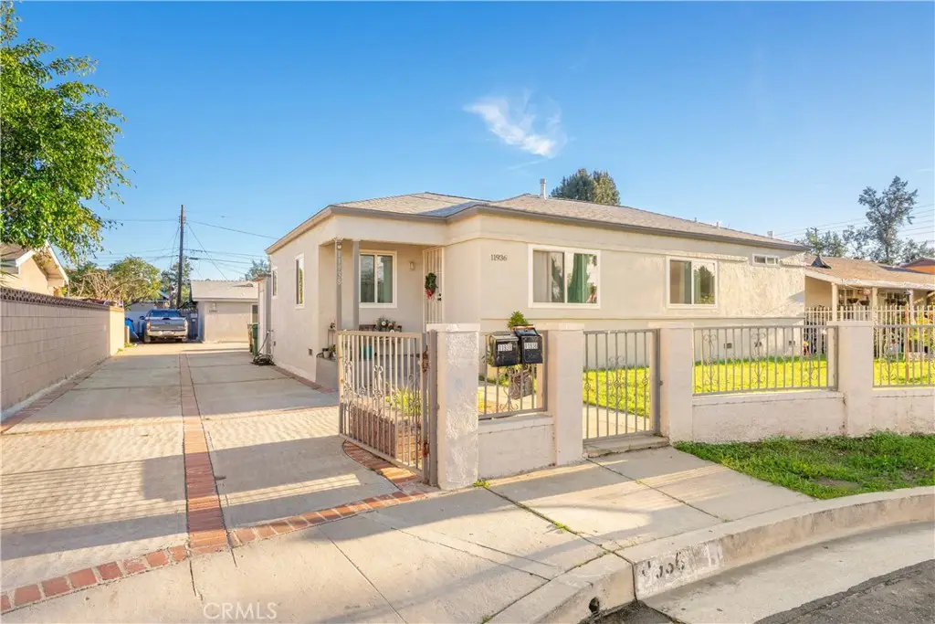 11936 Neenach, Sun Valley, CA 91352 - Image #1