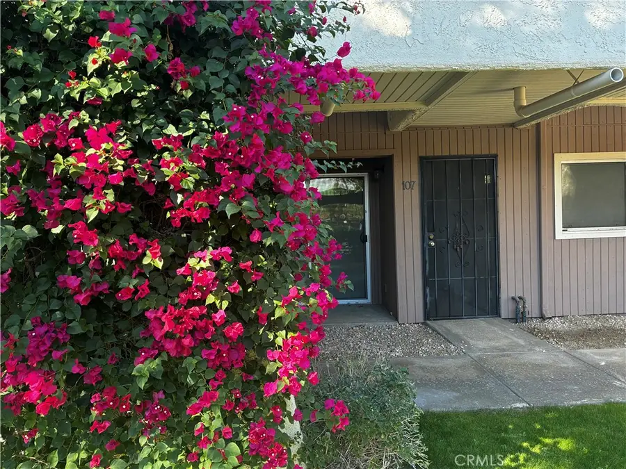 575 N Villa Court #107, Palm Springs, CA 92262 - Image #2