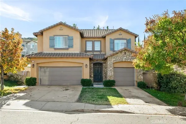 12 Plaza Avila, Lake Elsinore, CA 92532