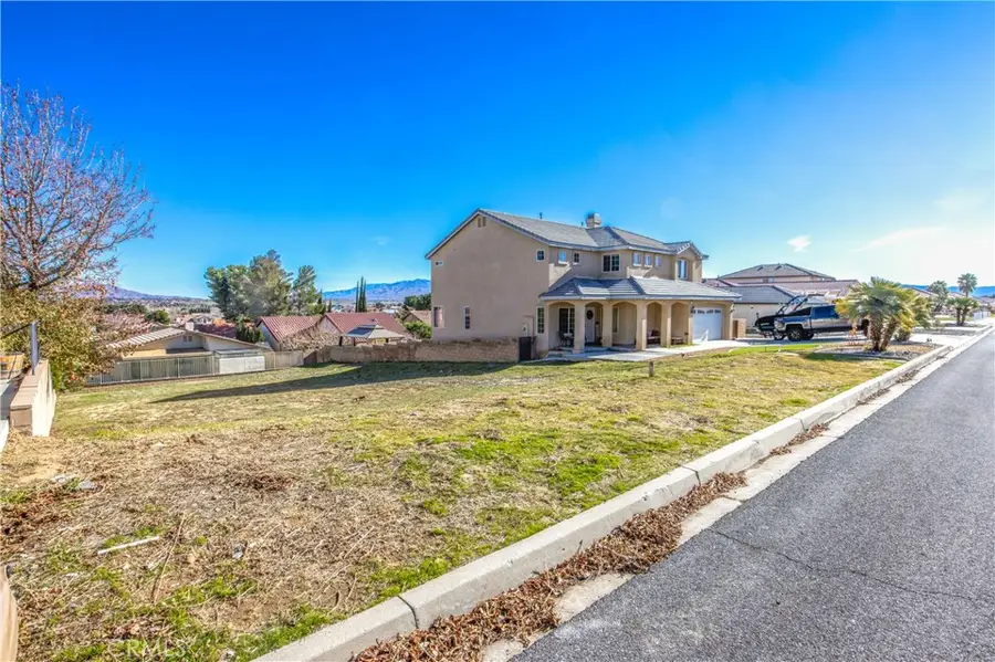 13255 Autumn Leaves, Victorville, CA 92395 - #3