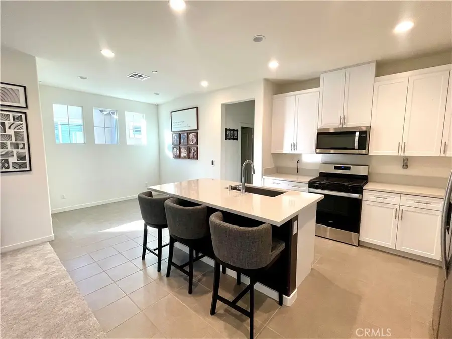 16040 Jamie Lane #8, Fontana, CA 92336 - #2