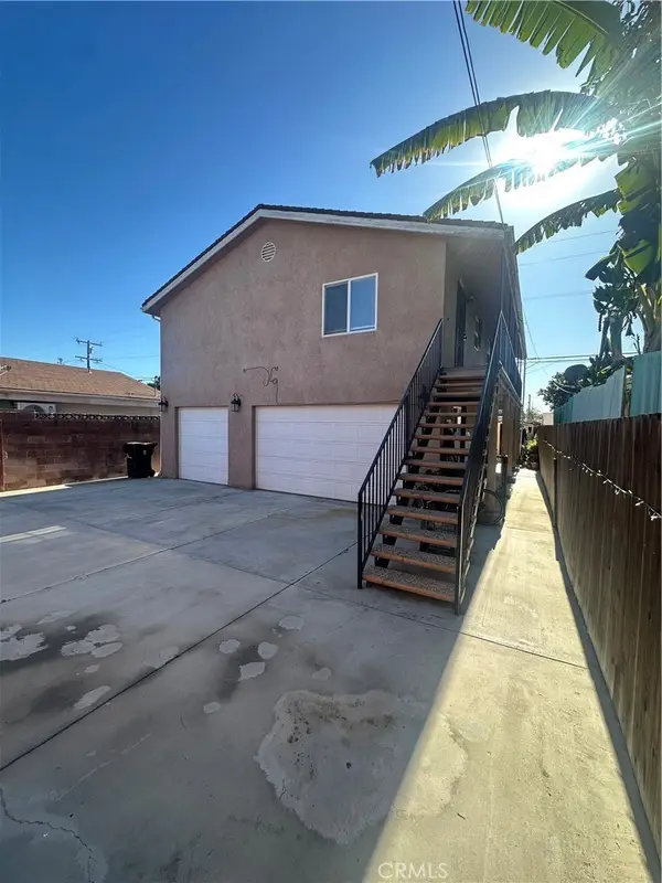 1230 E 68th St, Los Angeles, CA 90001