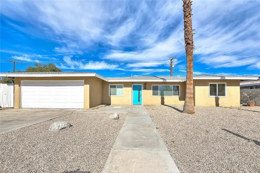 386 W Sunview Avenue, Palm Springs, CA 92262 - #2