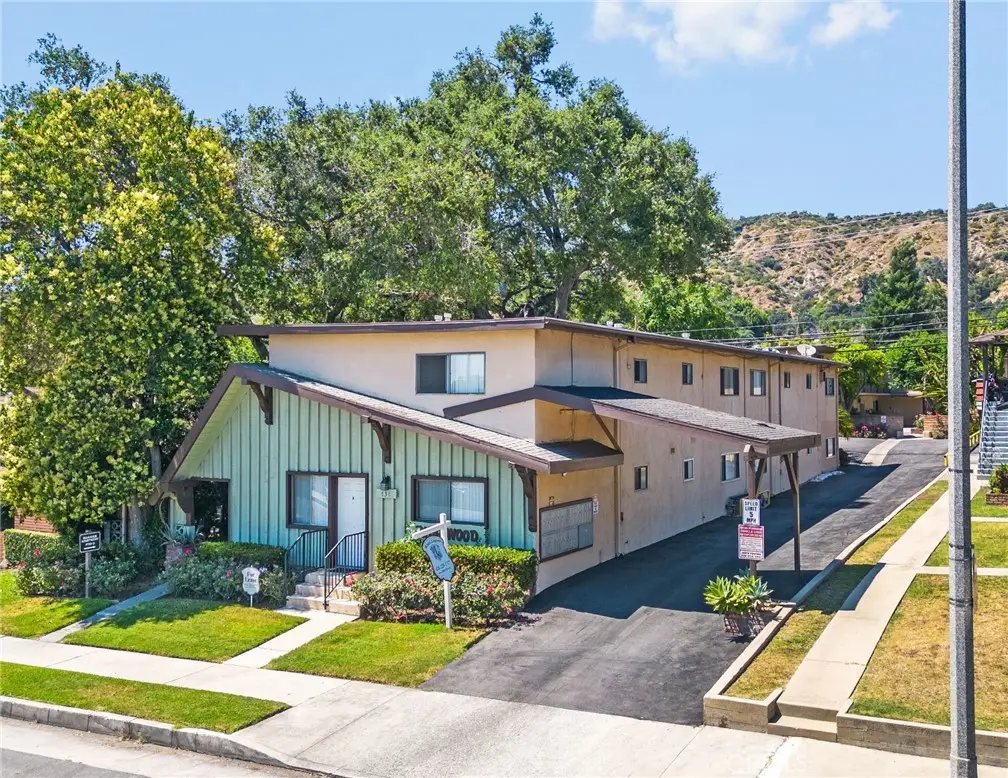 729 W Foothill Boulevard, Monrovia, CA 91016 - #1