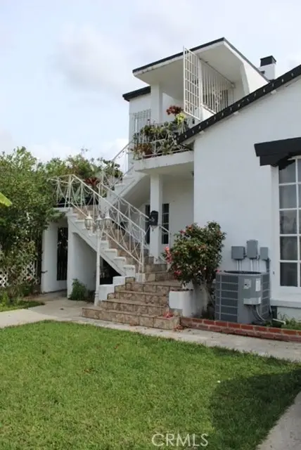 2546 S Bronson, Los Angeles, CA 90018 - #2