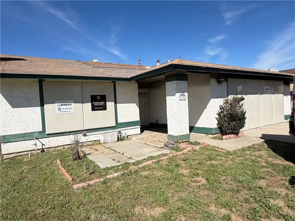 1704 Colwyn, Highland, CA 92346 - #1