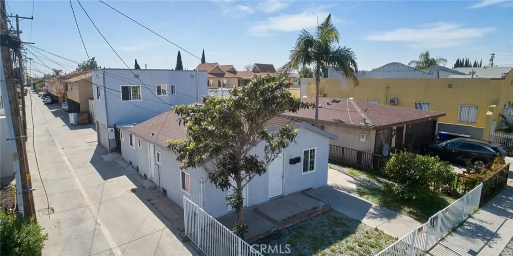 2514 Clarendon Avenue, Huntington Park, CA 90255 - #1
