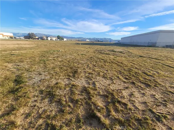 1 Malaki, Apple Valley, CA 92308