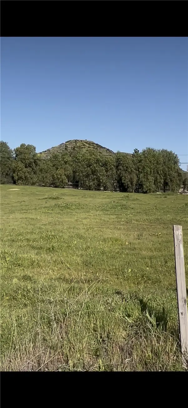 24835 Orange St, Wildomar, CA 92584