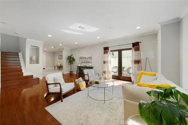 879 Michigan Blvd #O, Pasadena, CA 91107