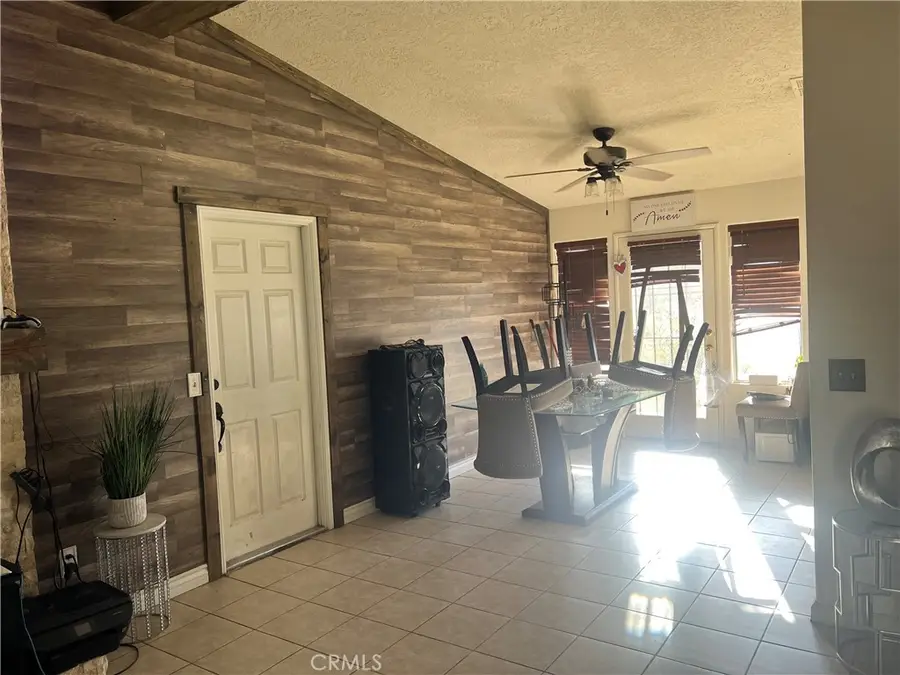 11890 10th, Hesperia, CA 92345 - #2