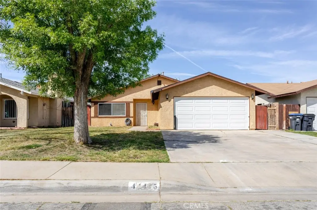 44415 Watford Avenue, Lancaster, CA 93535 - #1