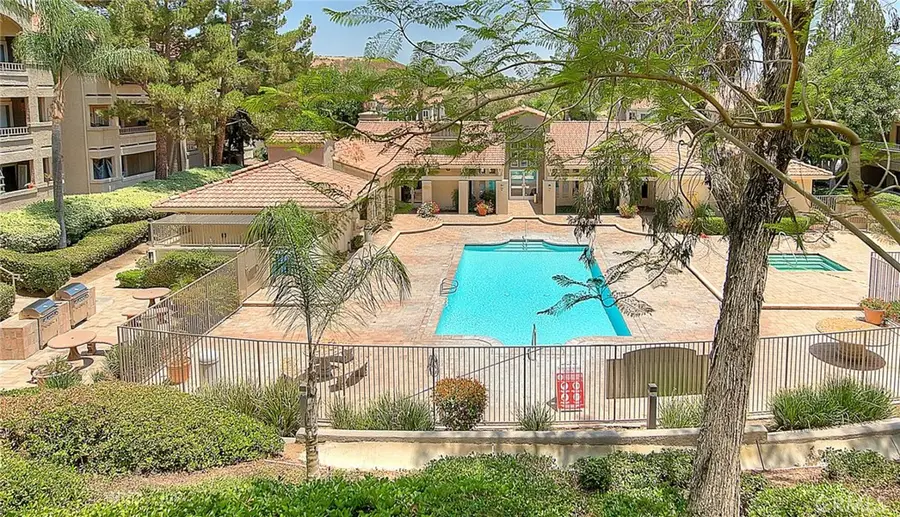 1015 La Terraza, Corona, CA 92879 - #2