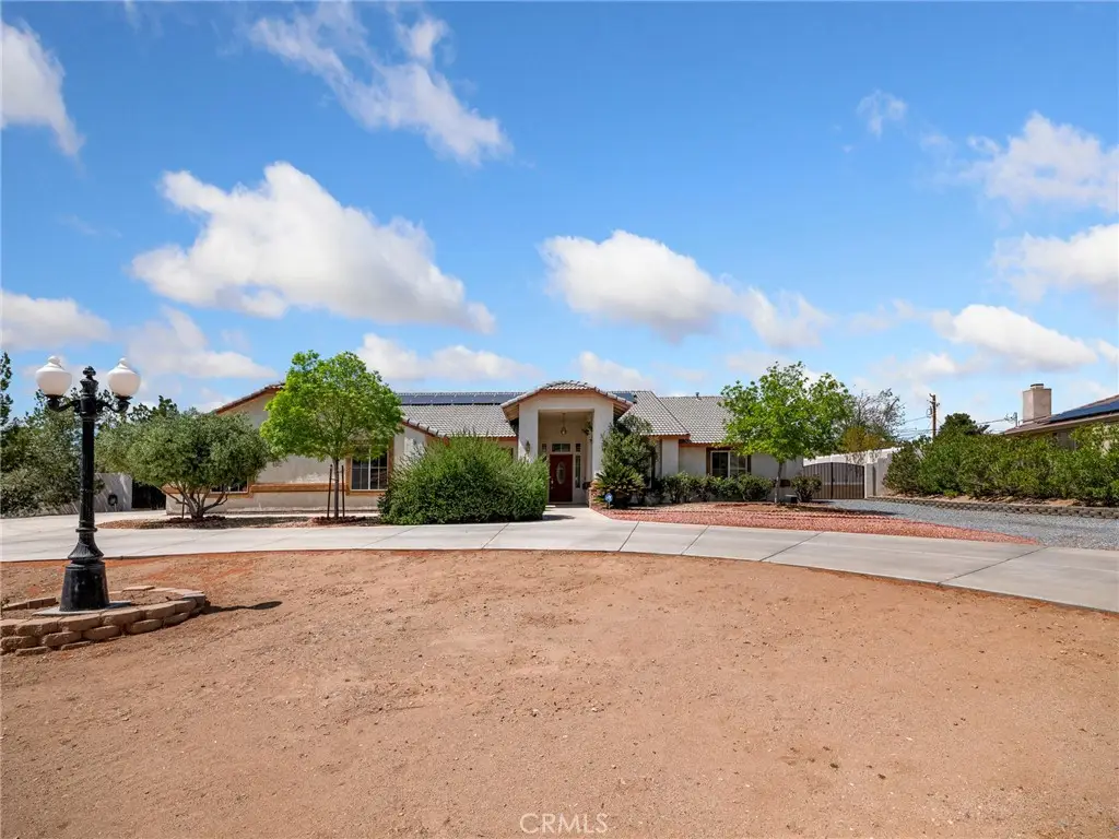 19224 Roanoke, Apple Valley, CA 92307 - #1