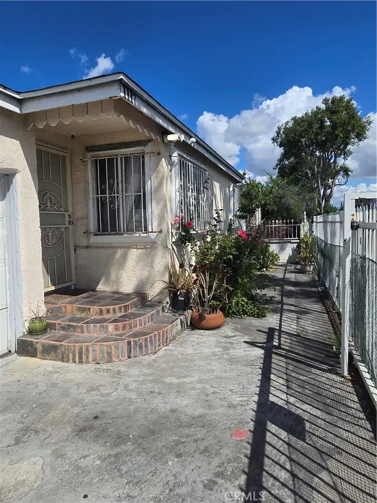 1117 N Santa Fe, Compton, CA 90221 - #3