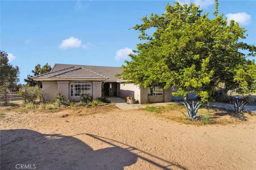 6414 Nielson Road, Phelan, CA 92371 - #3
