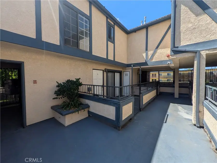 1814 8th #Q, Monrovia, CA 91016 - #2