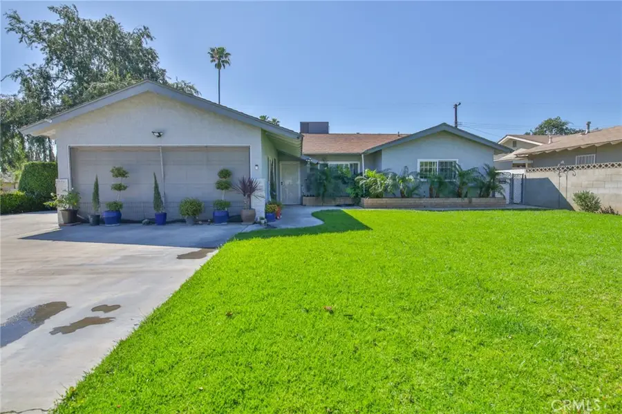 11220 Rogers, Riverside, CA 92505 - #2